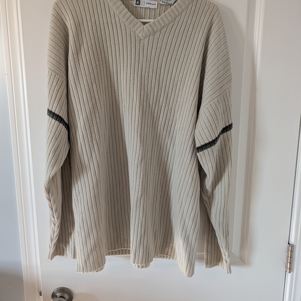 Men's V-Neck Ribbed Sweater - Beige